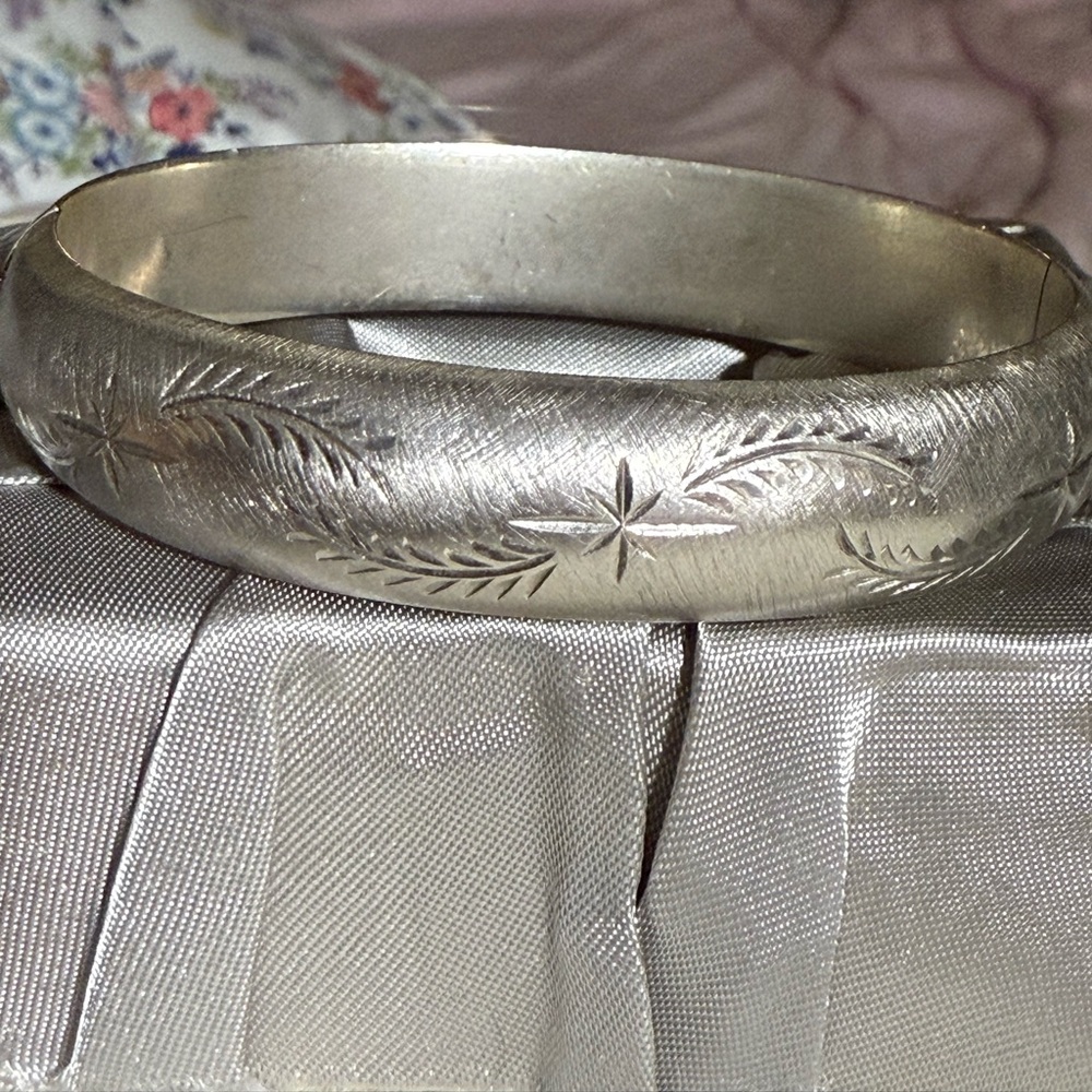 Engraved Silver Bangle Bracelet - Picture 3 of 9